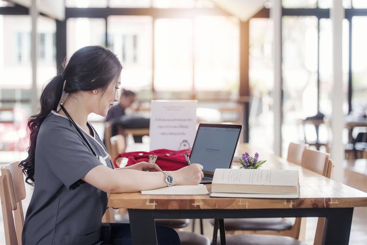 RN vs. BSN: What's the Difference? (Career Outlook, Salary & More)
